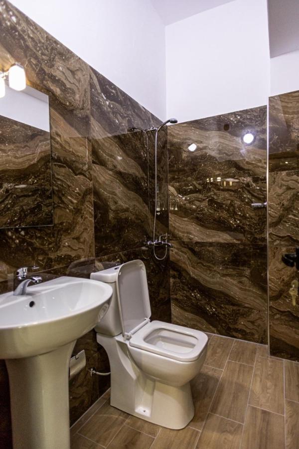 Hotel Vila Flowers Vlore Luaran gambar