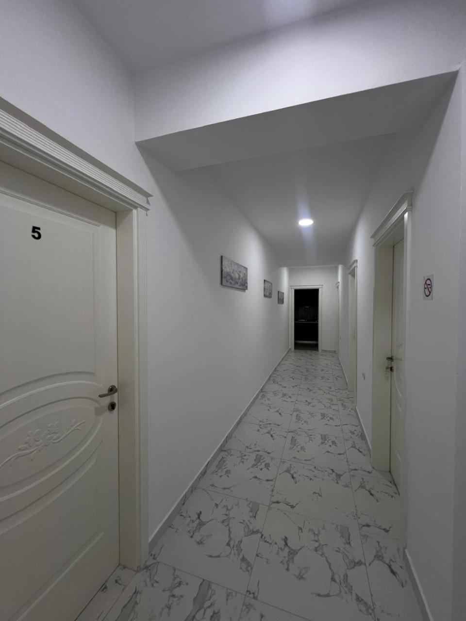 Hotel Vila Flowers Vlore Luaran gambar