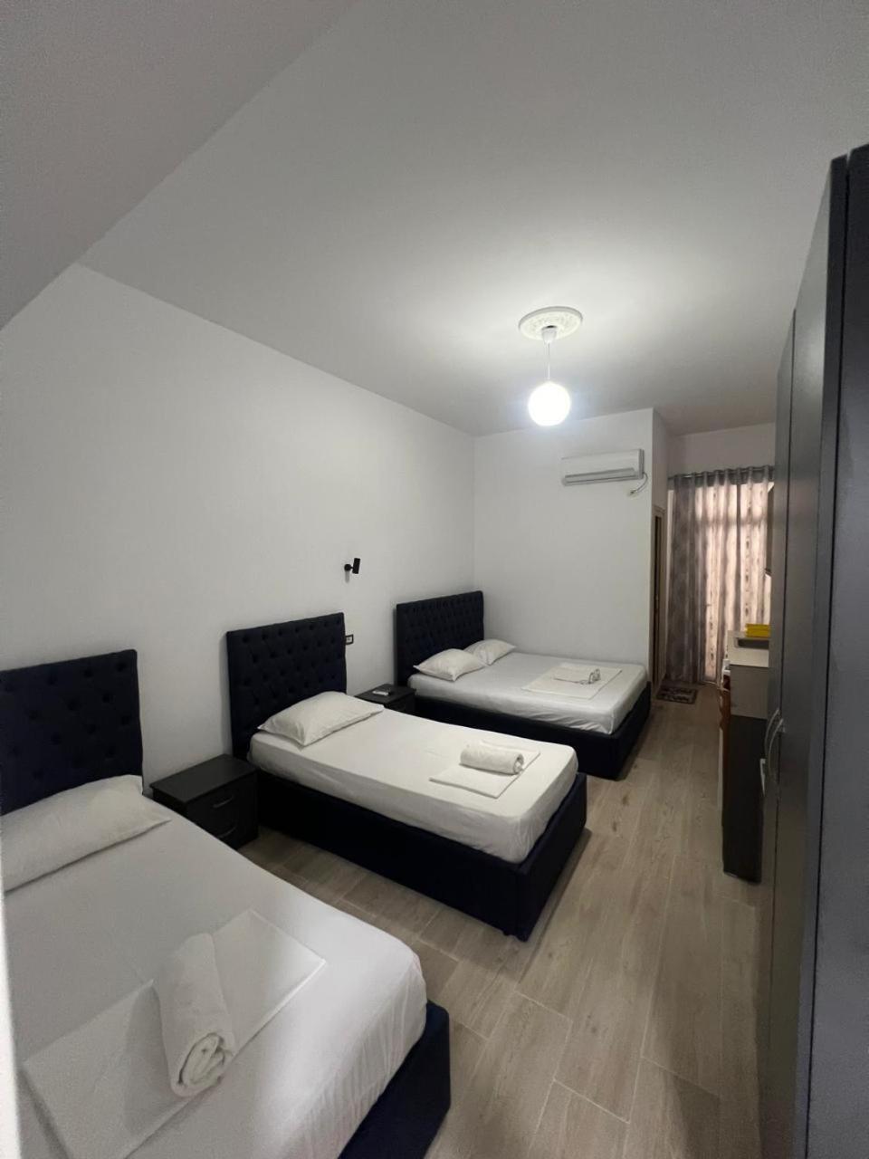 Hotel Vila Flowers Vlore Luaran gambar