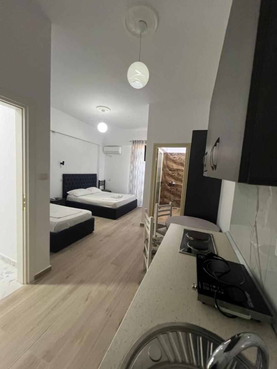 Hotel Vila Flowers Vlore Luaran gambar