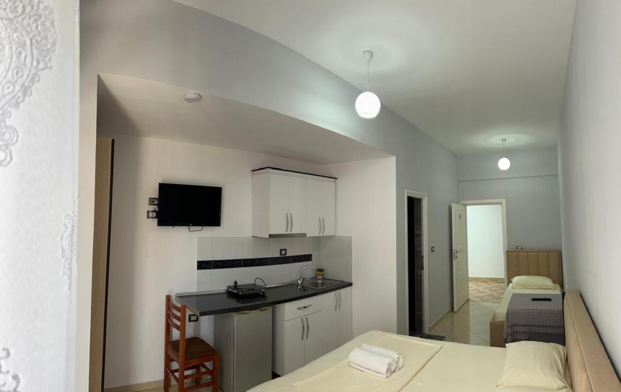 Hotel Vila Flowers Vlore Luaran gambar