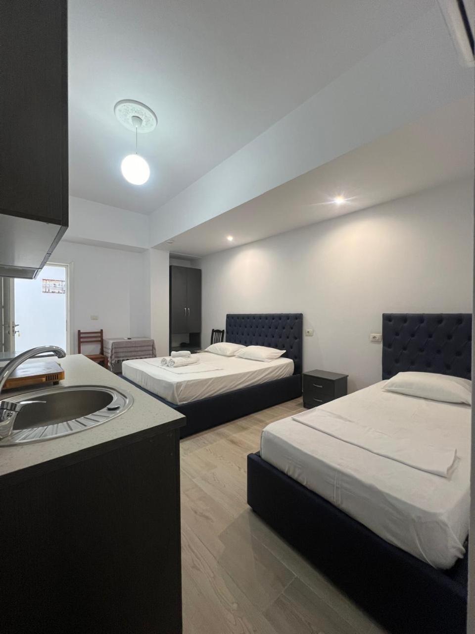 Hotel Vila Flowers Vlore Luaran gambar