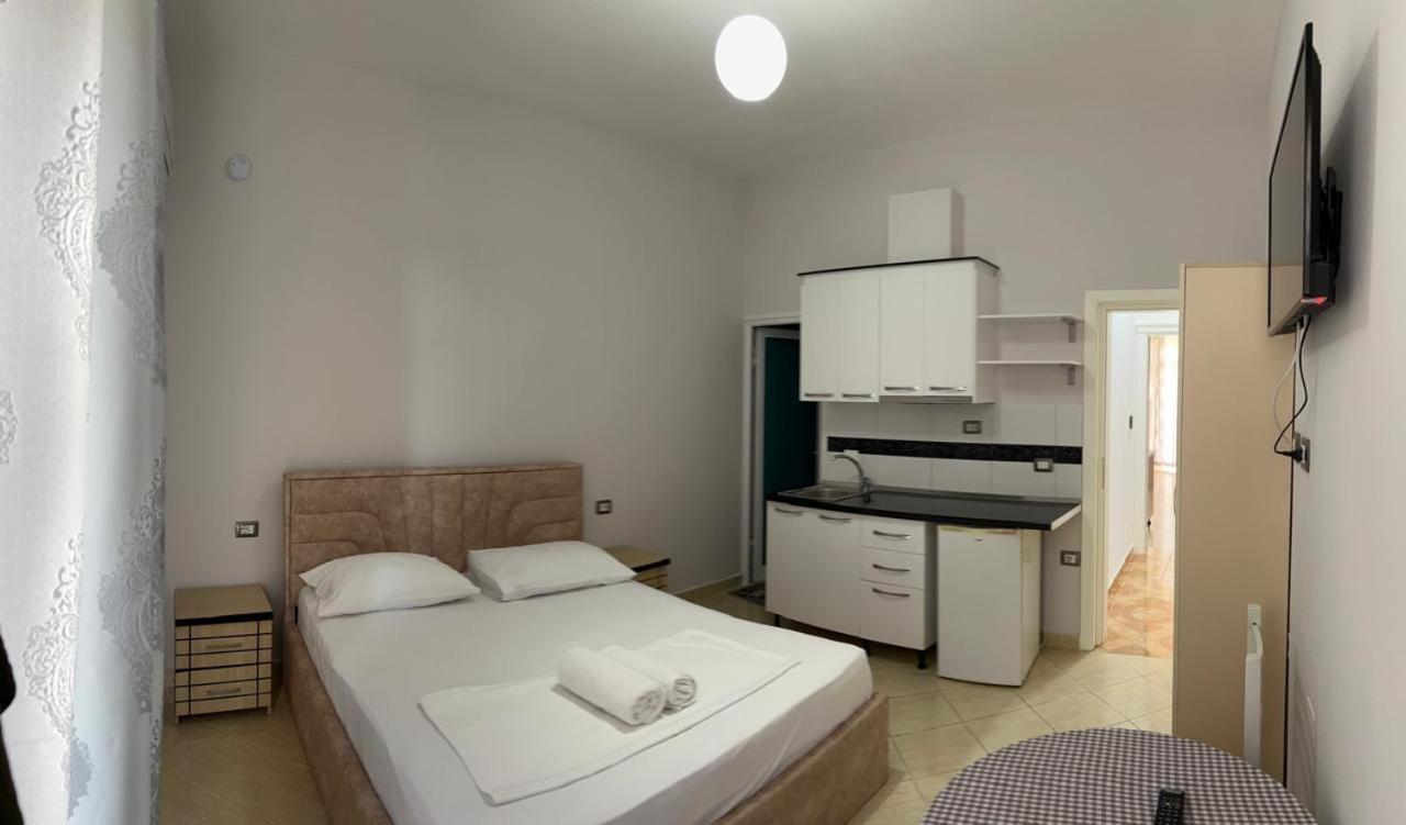 Hotel Vila Flowers Vlore Luaran gambar