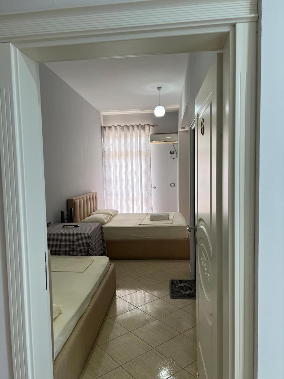 Hotel Vila Flowers Vlore Luaran gambar