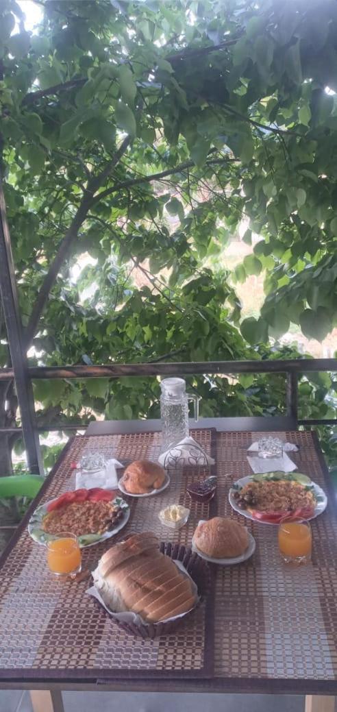 Hotel Vila Flowers Vlore Luaran gambar
