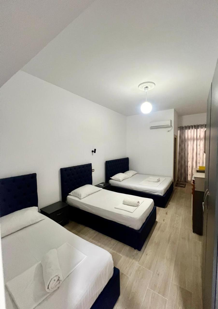 Hotel Vila Flowers Vlore Bilik gambar
